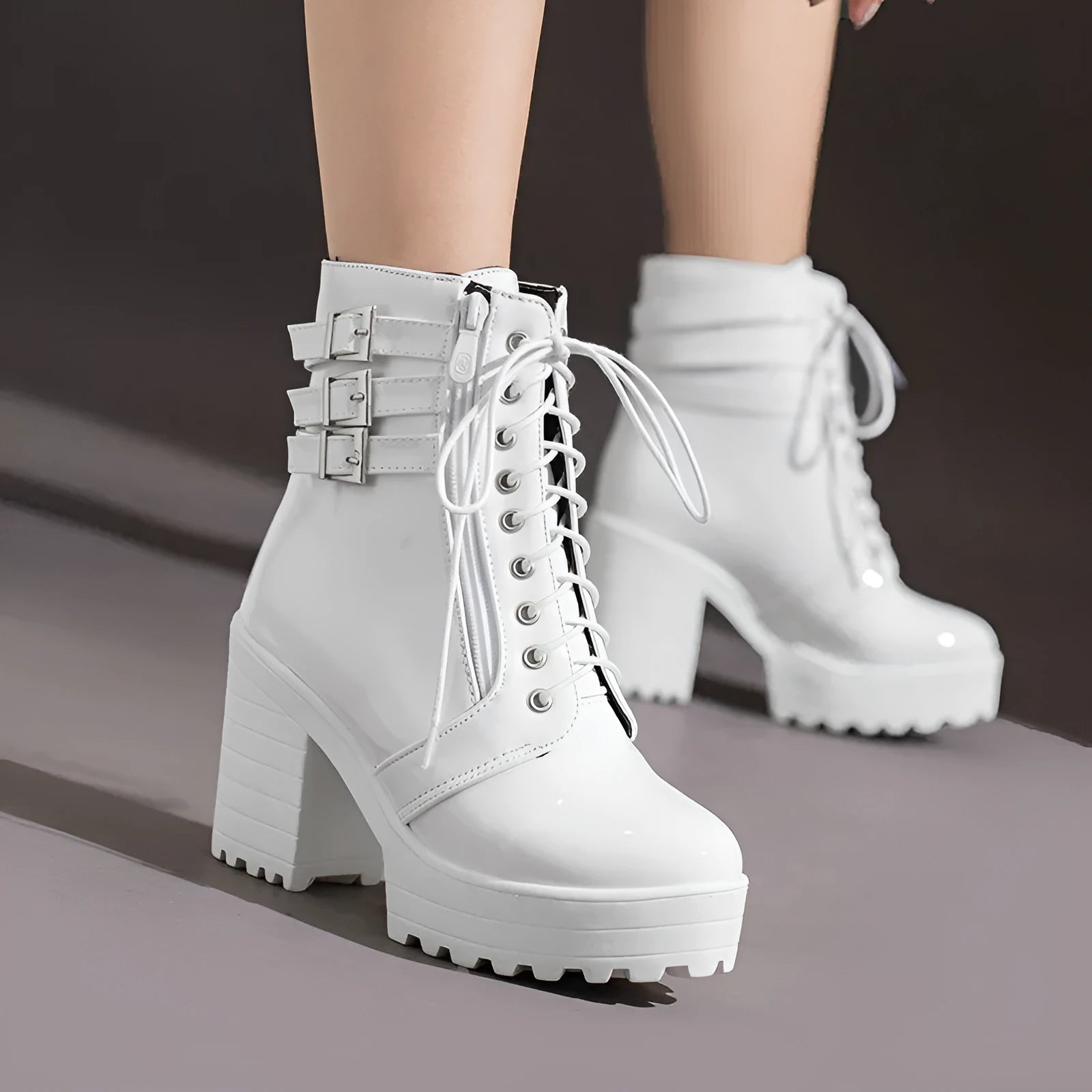 Women's black thick heel short boots with lace-up front and round toe