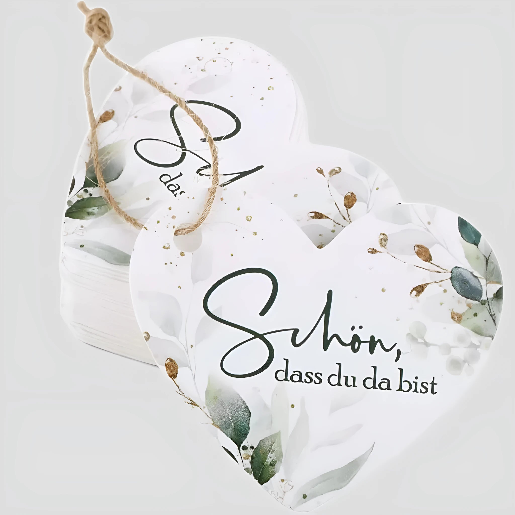 Set of fifty paper heart-shaped gift tags with floral patterns in two colour style options