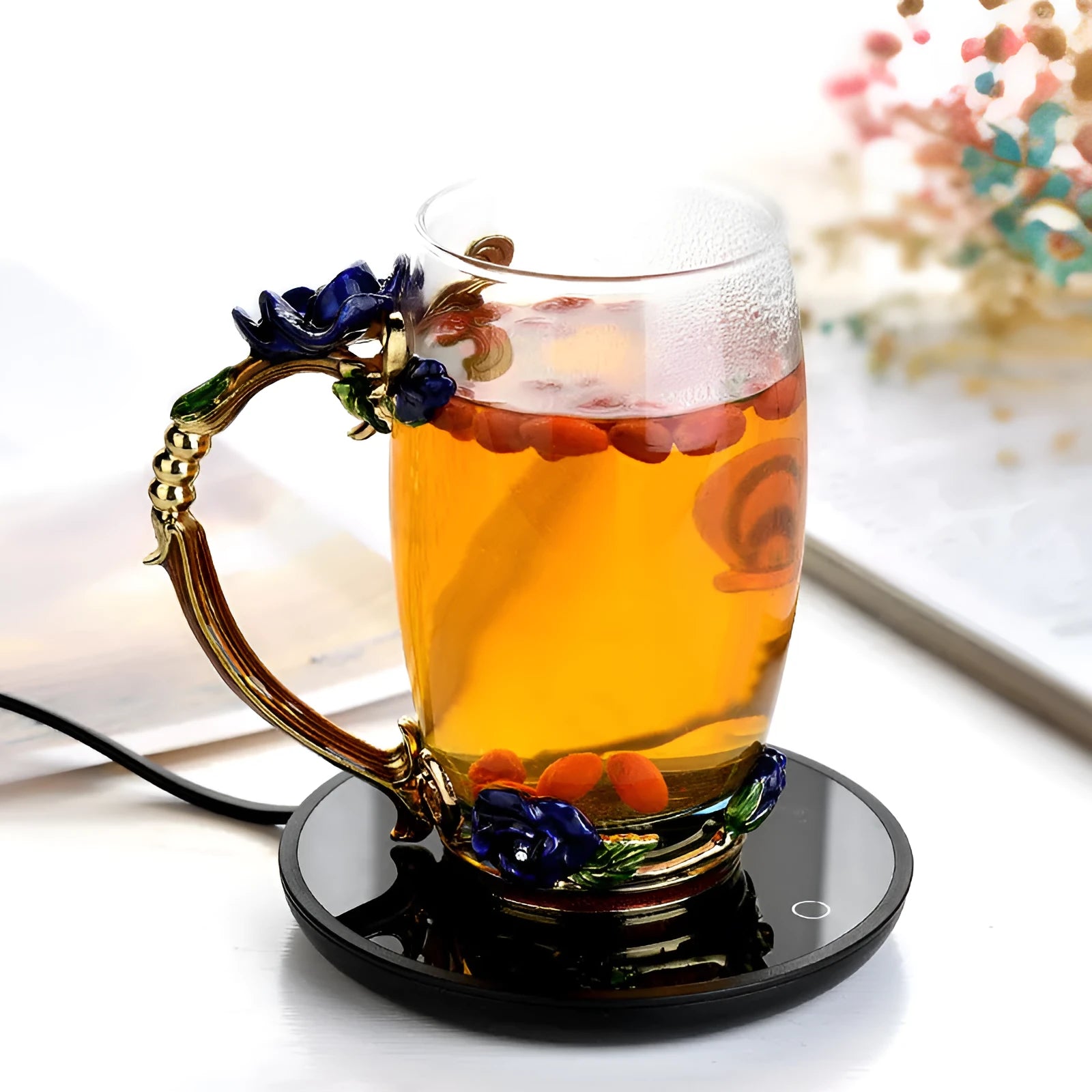 Black coffee mug warmer with temperature control switches and waterproof design