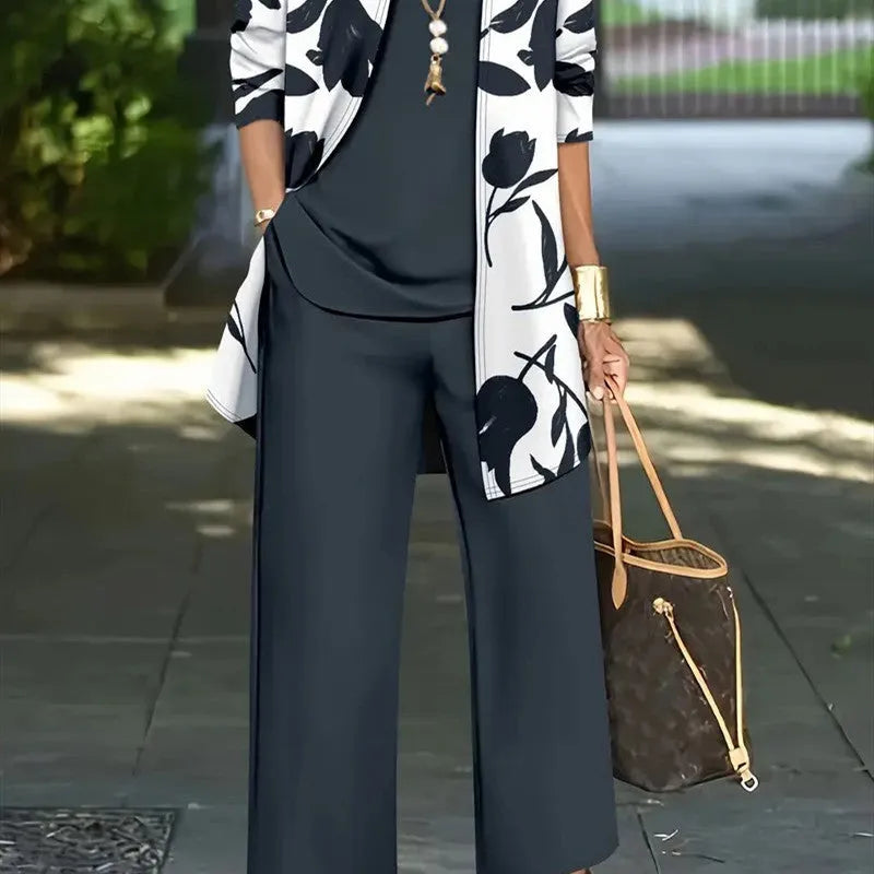 Women's three-piece casual suit set with coat, vest and trousers in Japanese Korean style
