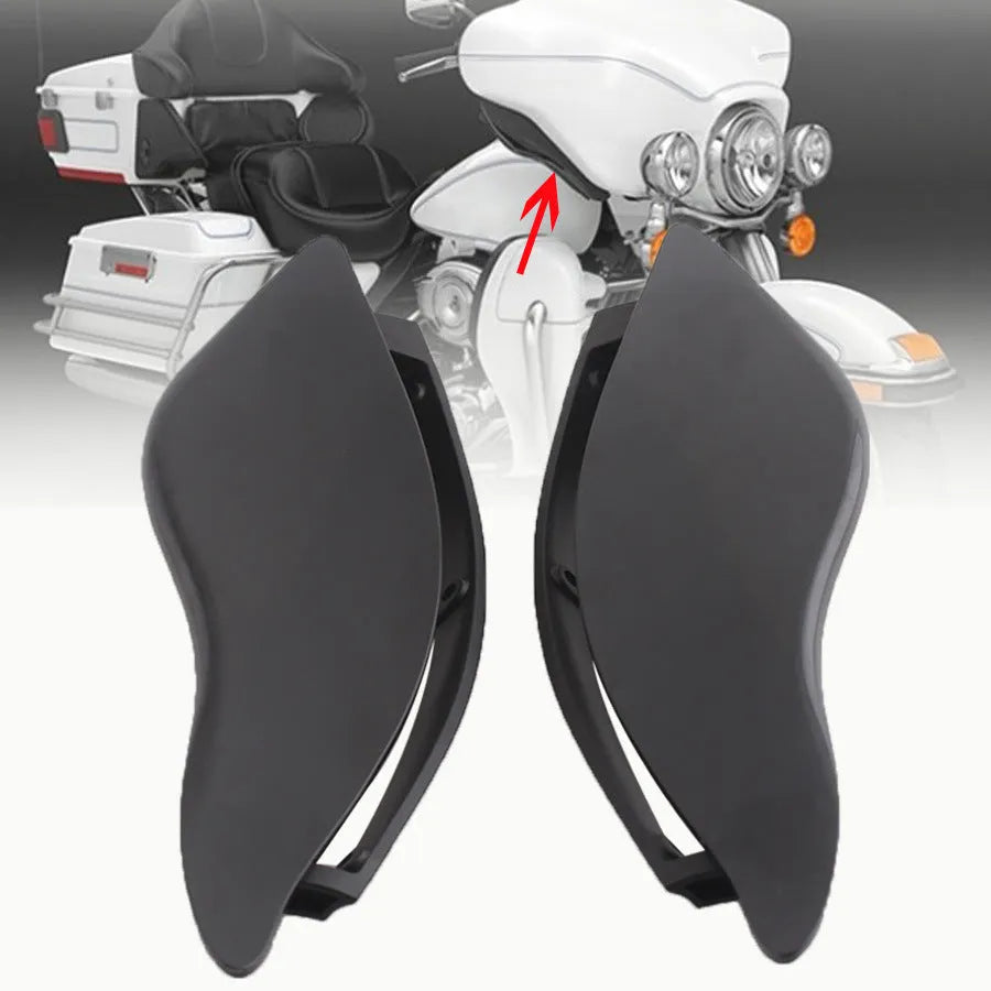 Pair of smoked ABS plastic side wings for Harley Davidson three-wheel motorcycle conversion