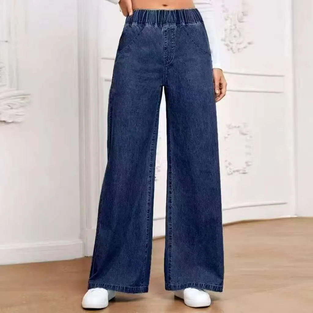 Light blue washed wide-leg women's jeans with straight leg and mid waist design
