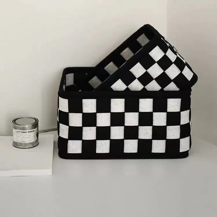 Checkerboard woven felt storage basket with folded sides showing dimensions 37x29x19.5cm