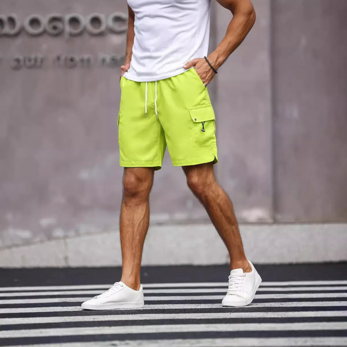 Men's loose fit workwear shorts in straight cut with micro-elastic waist in fluorescent green or army green colours
