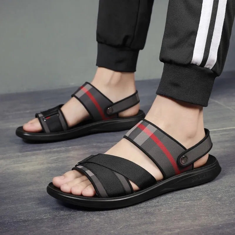 Youth sports sandals with Lycra upper and polyurethane sole in a leisure style.