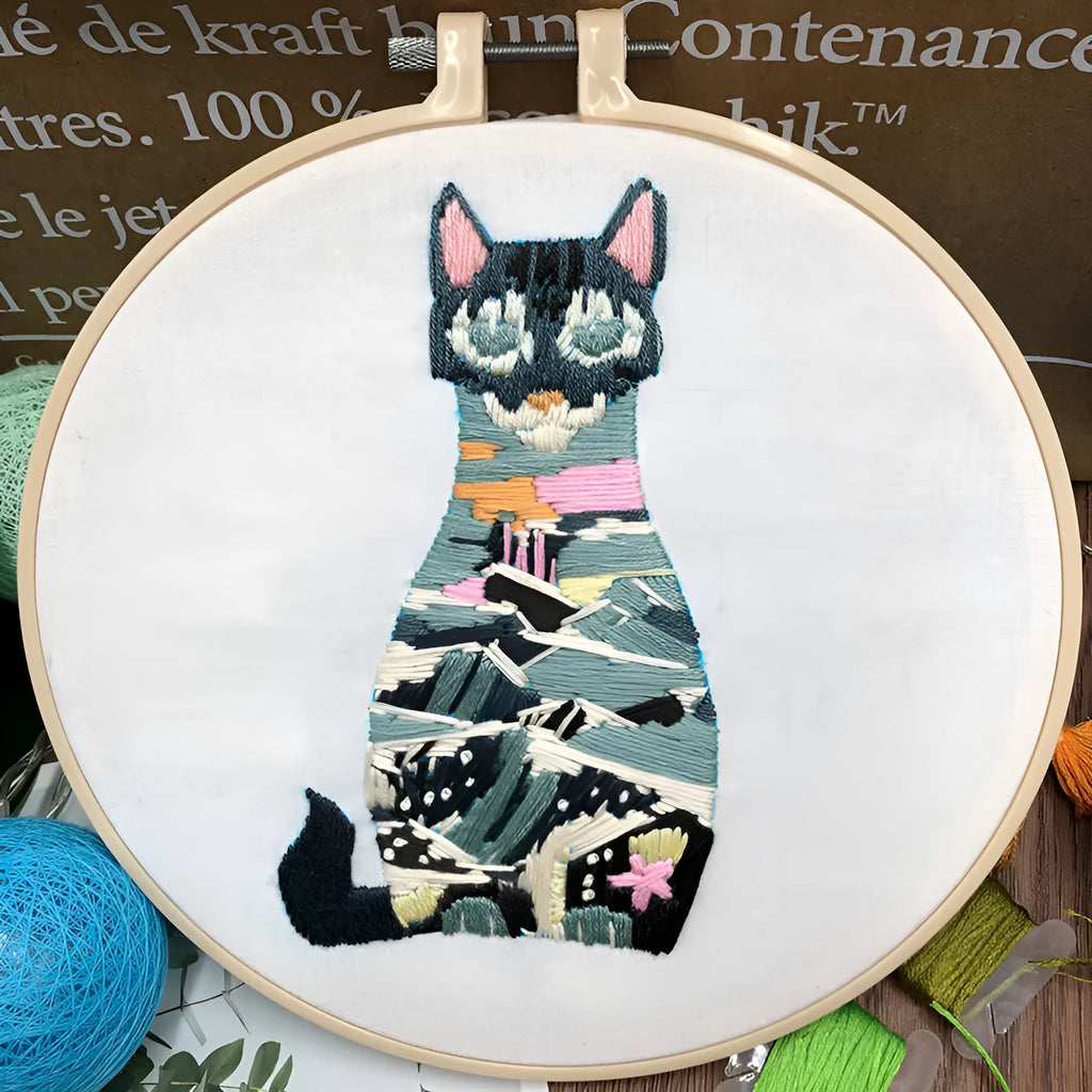 Cat-themed beginner embroidery kit with 15cm stretcher and three-dimensional European embroidery materials