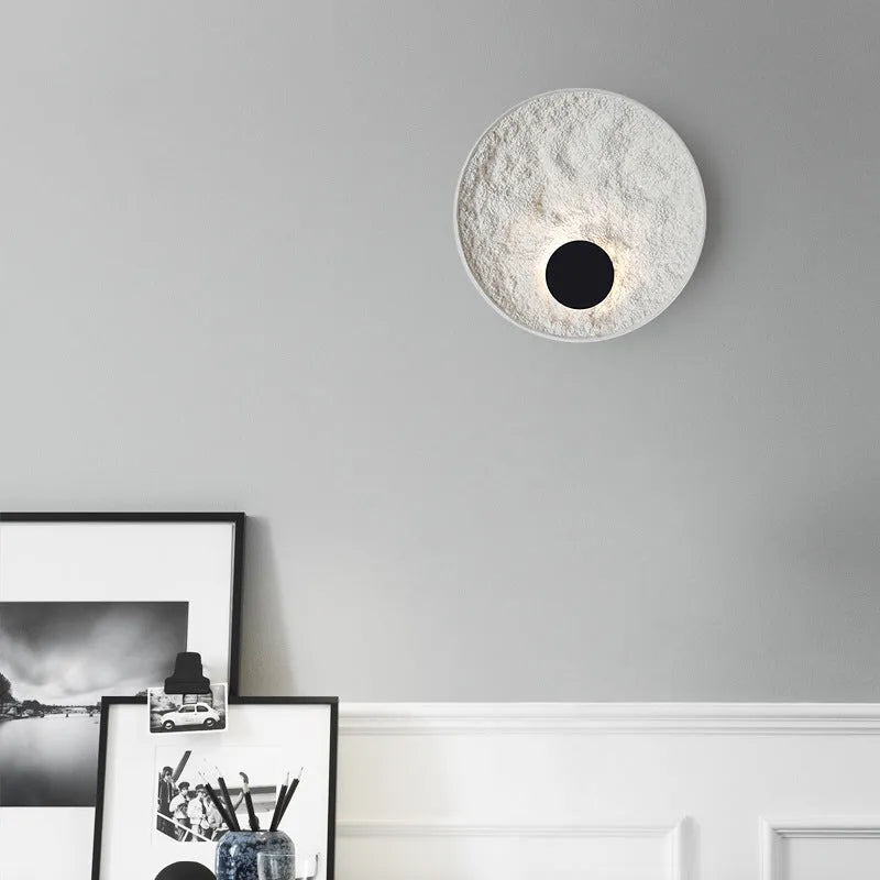 Modern white iron wall lamp in 300mm and 500mm sizes for bedside or hotel lighting.