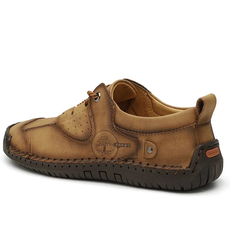 Men's black casual leather shoes with round toe and microfibre upper on a white background.