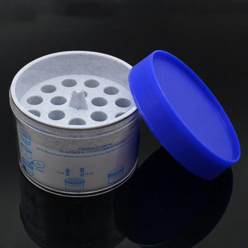 Laboratory process cooling box for gradient freezing with orange metal block and blue plastic cover