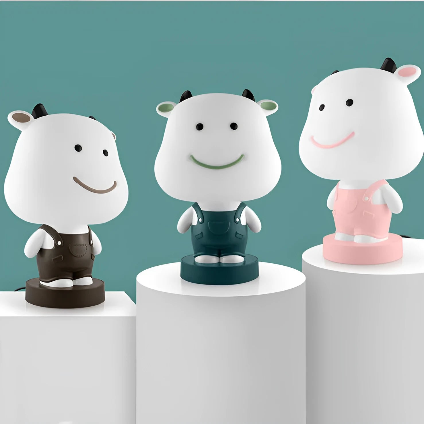 Animal cartoon table lamp with LED light and plastic shade in bear, cattle, rabbit or tiger design