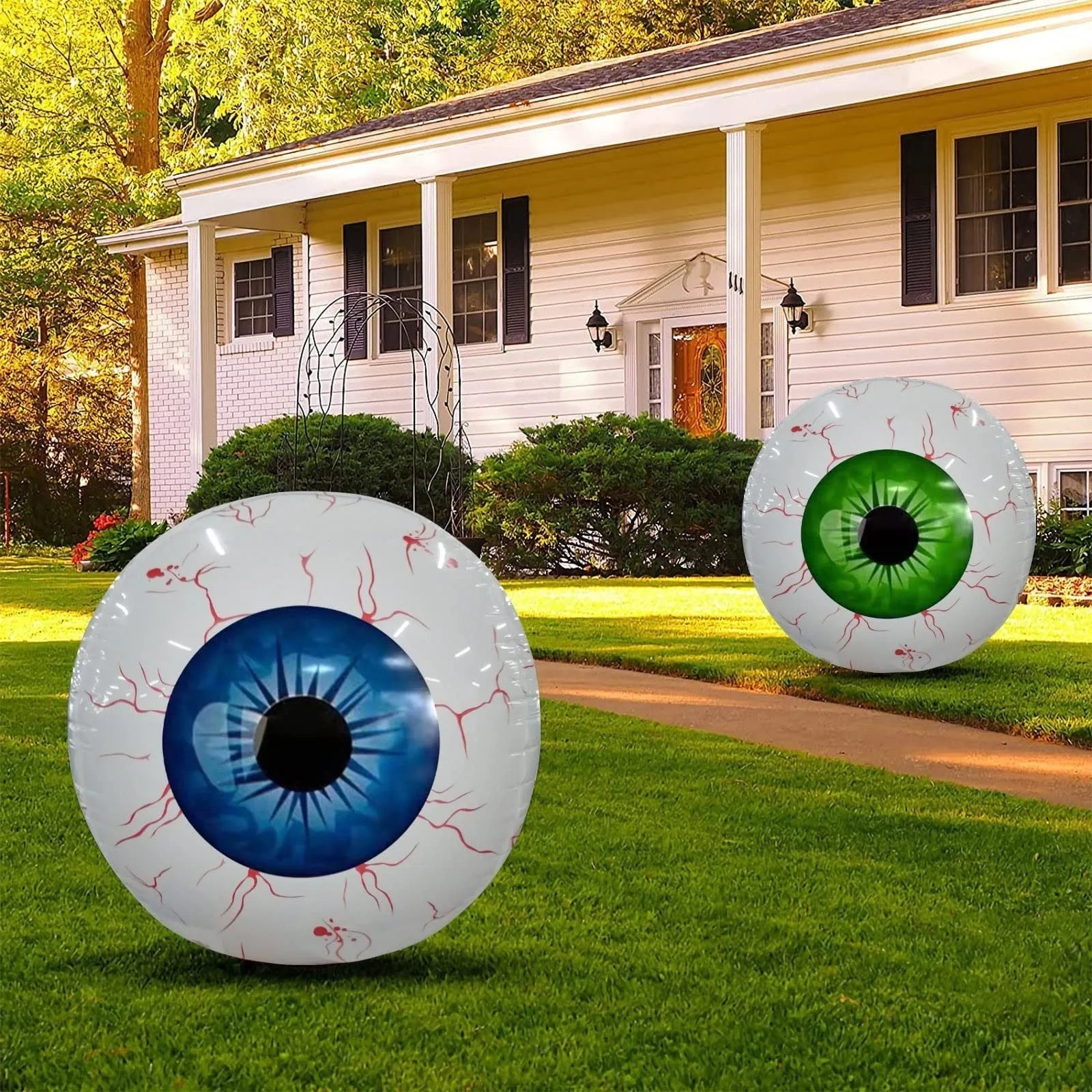 Halloween eyeball balloon with bloodshot pattern, 40cm inflated diameter