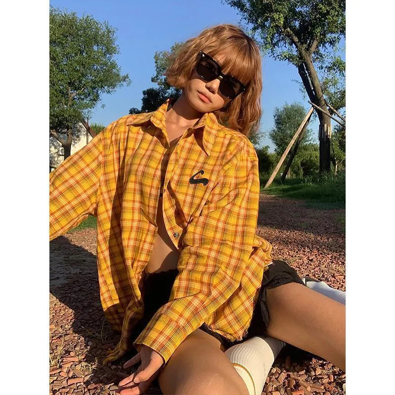 Yellow plaid cardigan shirt with loose fit and polyester blend fabric