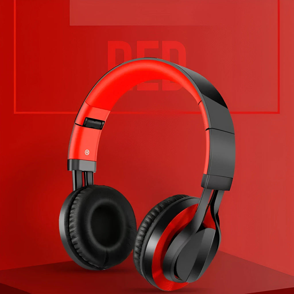 Wired over-ear headphones with microphone and 3.5mm plug in black colour variant.