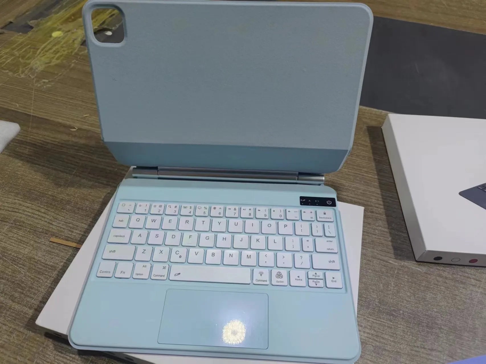 11-inch Bluetooth magic control keyboard with magnetic iPad protective cover in five colour options