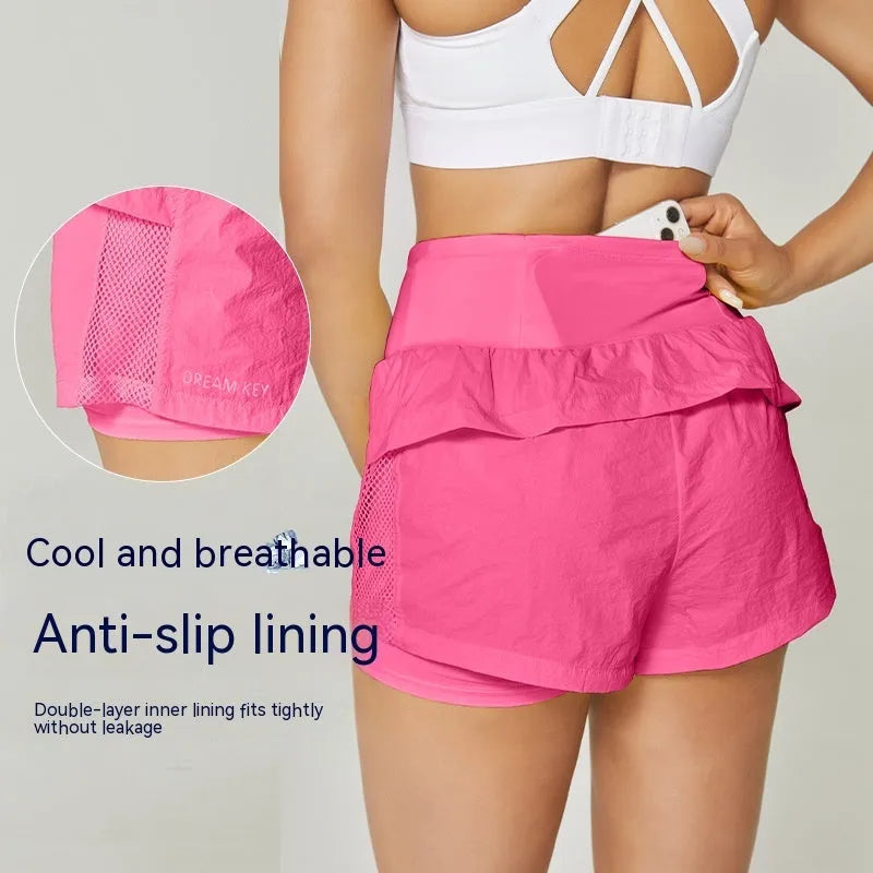 Women's cotton blend athletic shorts in loose fit with quick-drying fabric