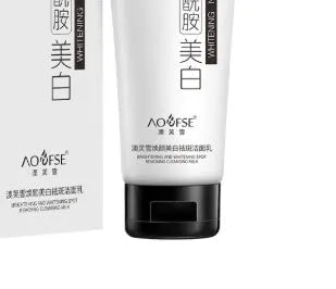 White 100ml whitening and freckle removing facial cleanser bottle for universal use by men and women