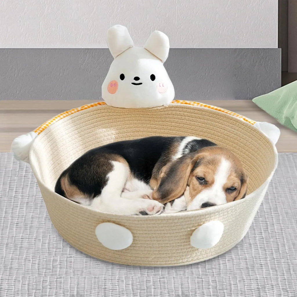 Woven cotton rope cat bed basket with scratching surface in bear design