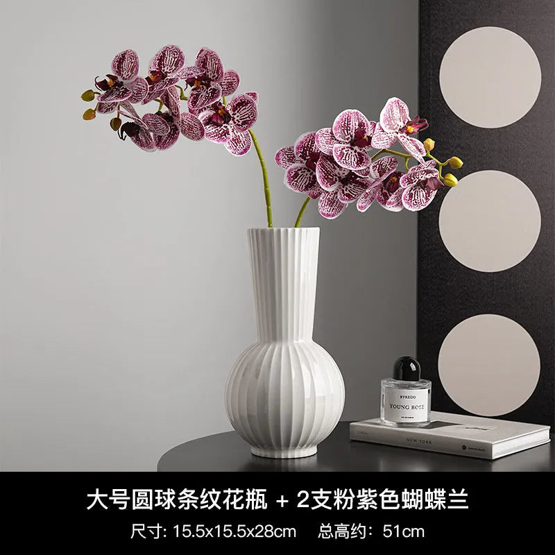 White ceramic vase with striped ball design in American country style for table decoration