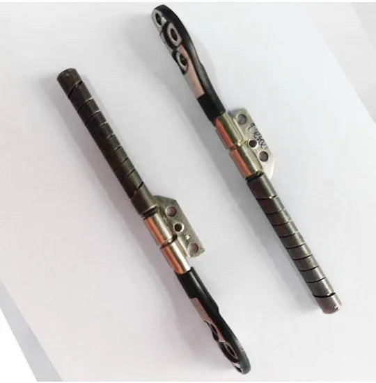 A1286 rotating screen shaft for 15-inch MacBook Pro repair in foam paper box.