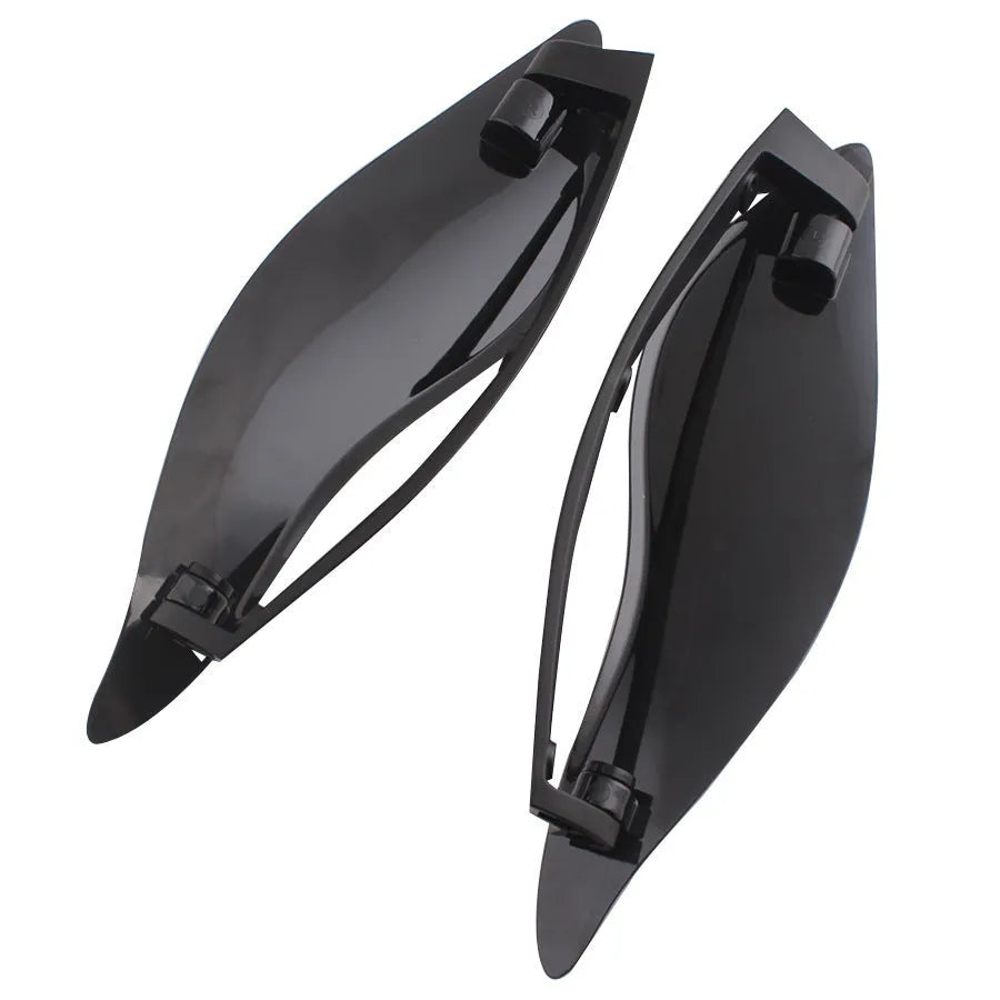 Pair of smoked ABS plastic side wings for Harley Davidson three-wheel motorcycle conversion