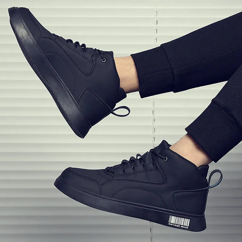 Men's white mid-top sports board shoes with round toe and front lace-up design