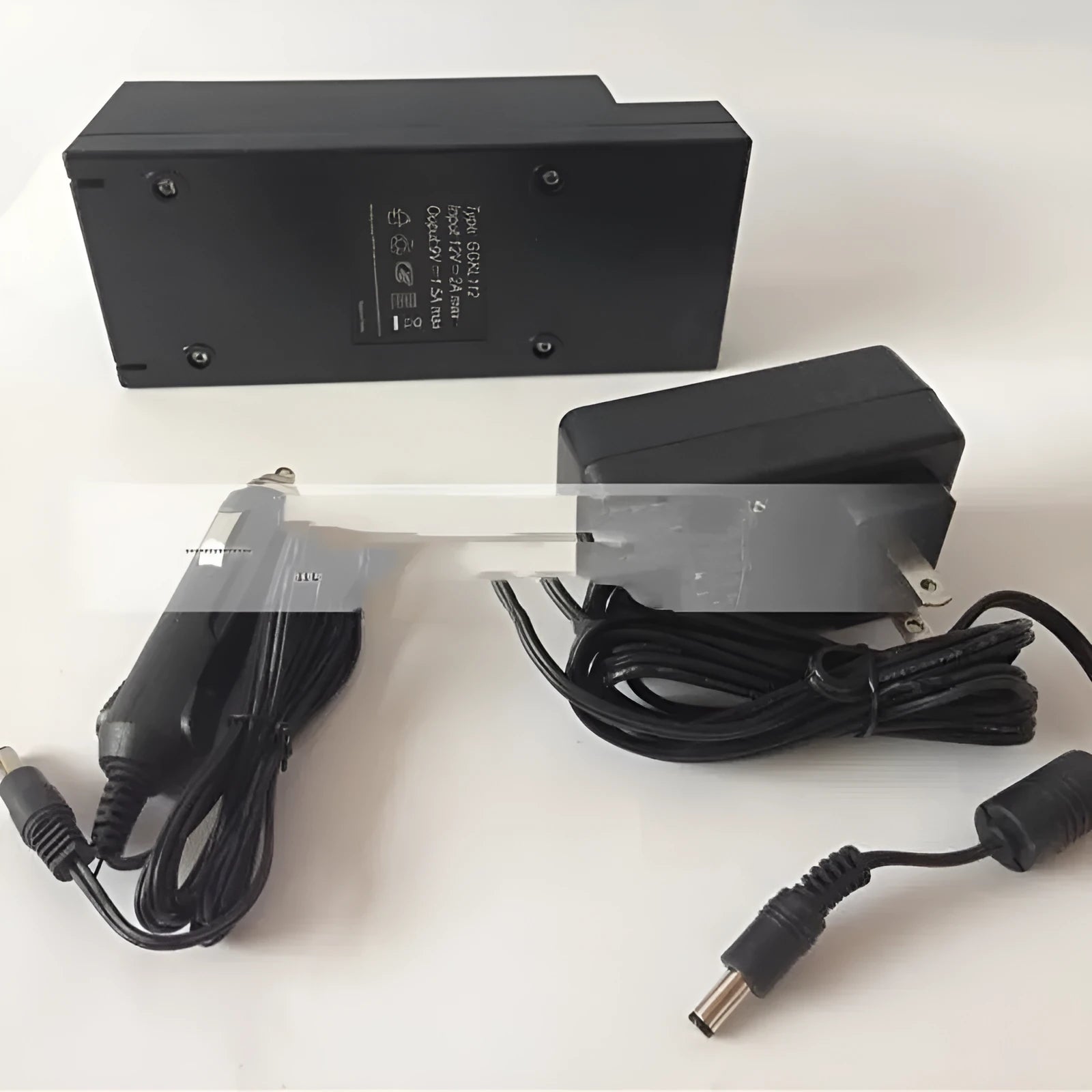 GKL112 car charger unit with US plug for 220V vehicle charging installation