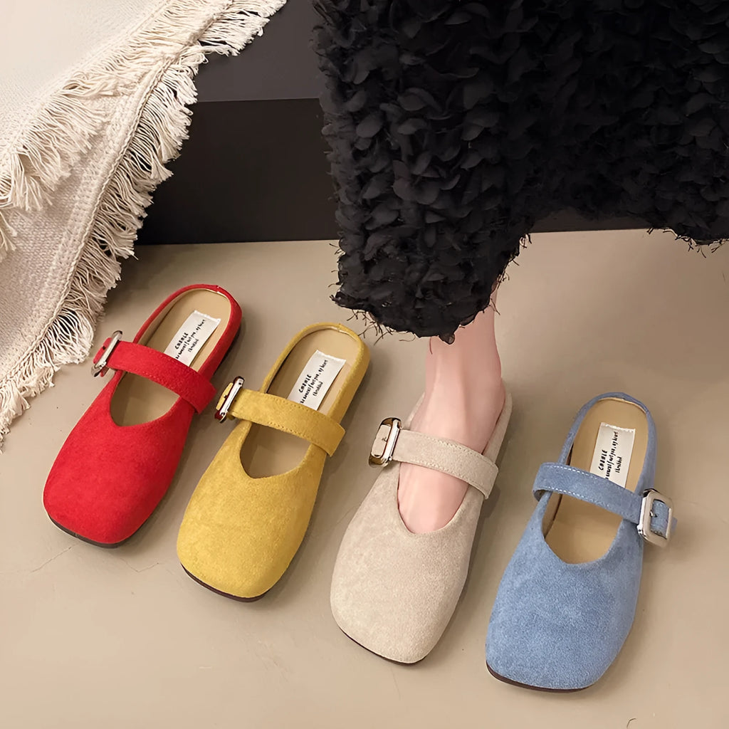 Women's flat closed toe slippers in apricot colour with square head toe and rubber sole