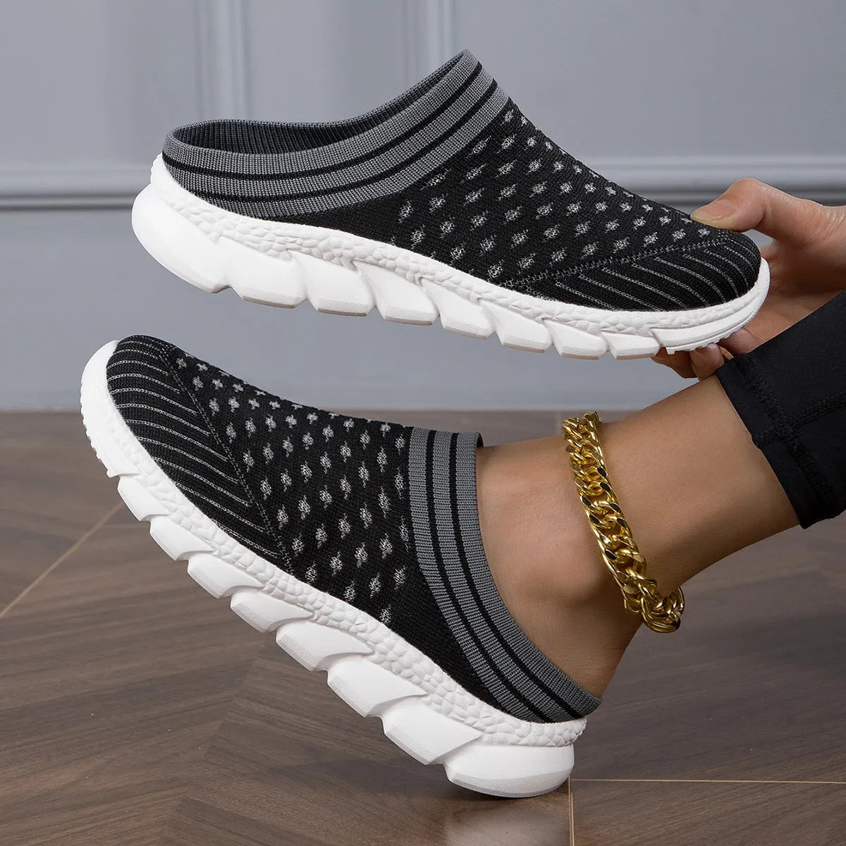 Women's Flyknit sports slipper shoes in striped pattern with height increasing sole
