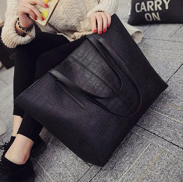 Simple European style shoulder bag handbag for women in black or grey