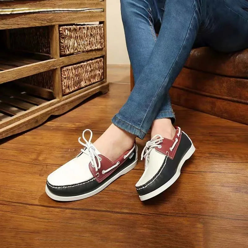 Men's British-style casual shoe with artificial PU upper, flat heel and round toe in solid colour.