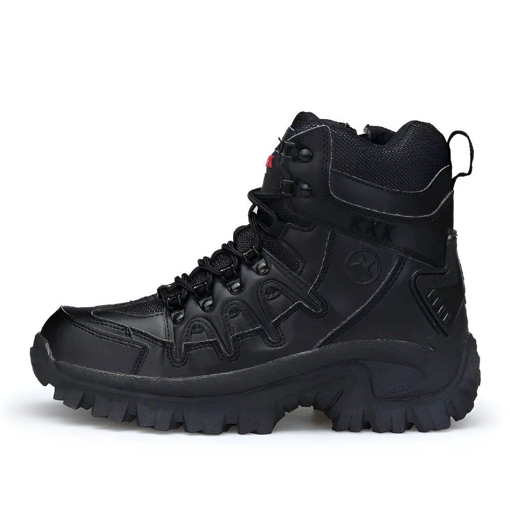 US Army Delta Tactical Boots for men in black or sand with non-slip rubber soles
