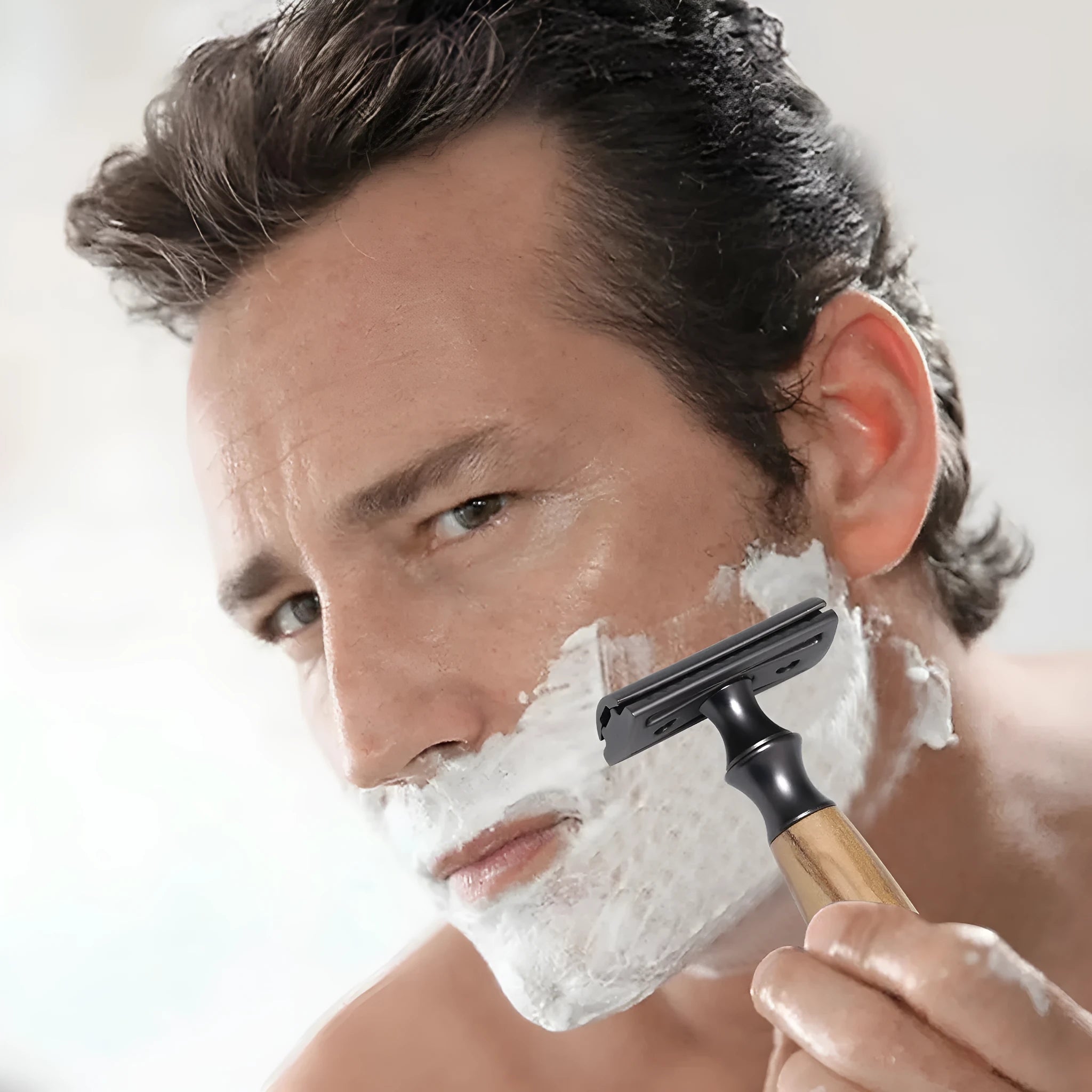 Men's copper manual safety razor with olive wood handle on aluminium alloy stand, with blades and cleaning brush