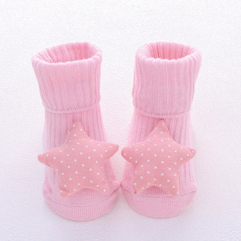 Cotton baby socks in multiple designs including animal prints, available in sizes XS, S, M for ages 0-6 months to 3 years