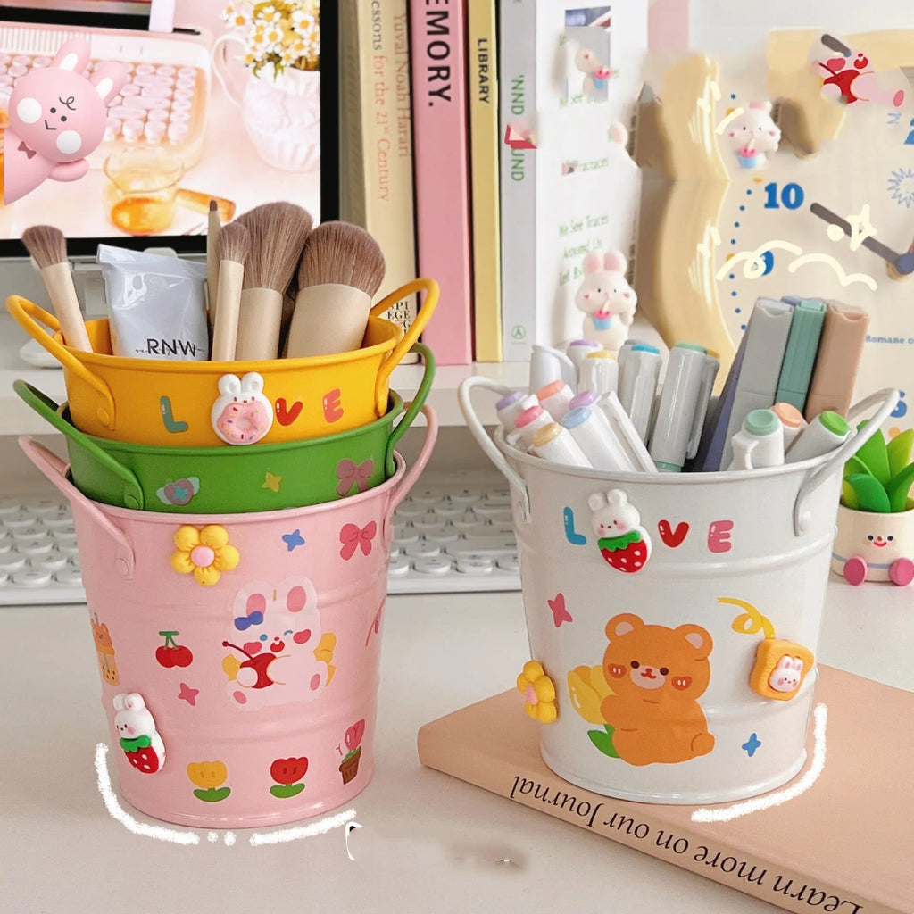 Round metal pen holder with creative iron art design in various colour options