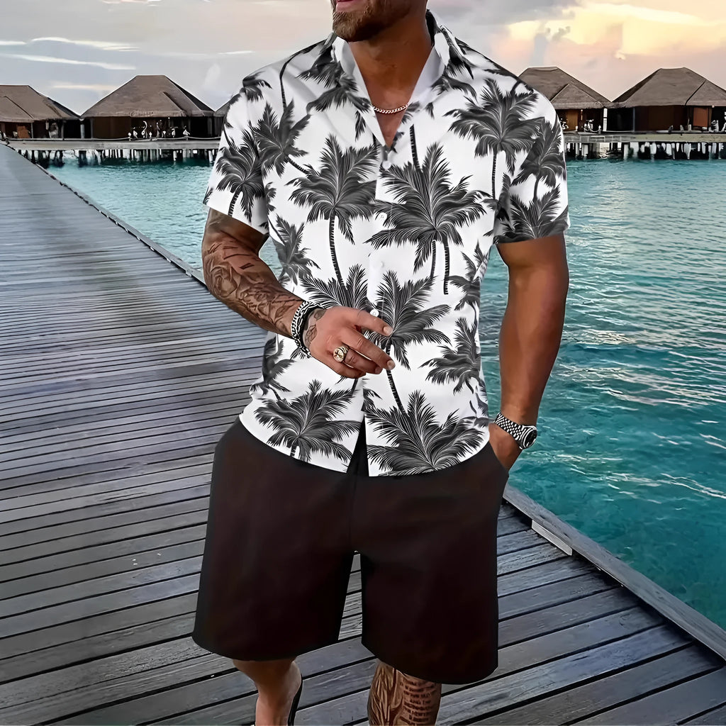 Men's colourful Hawaii print short sleeve shirt and matching shorts casual suit set.