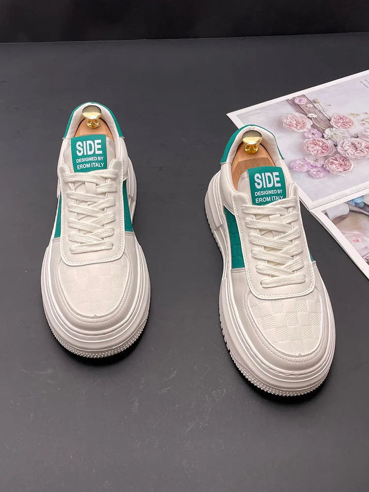 Casual sports shoes with cloth upper and rubber foam sole in black and green colour options