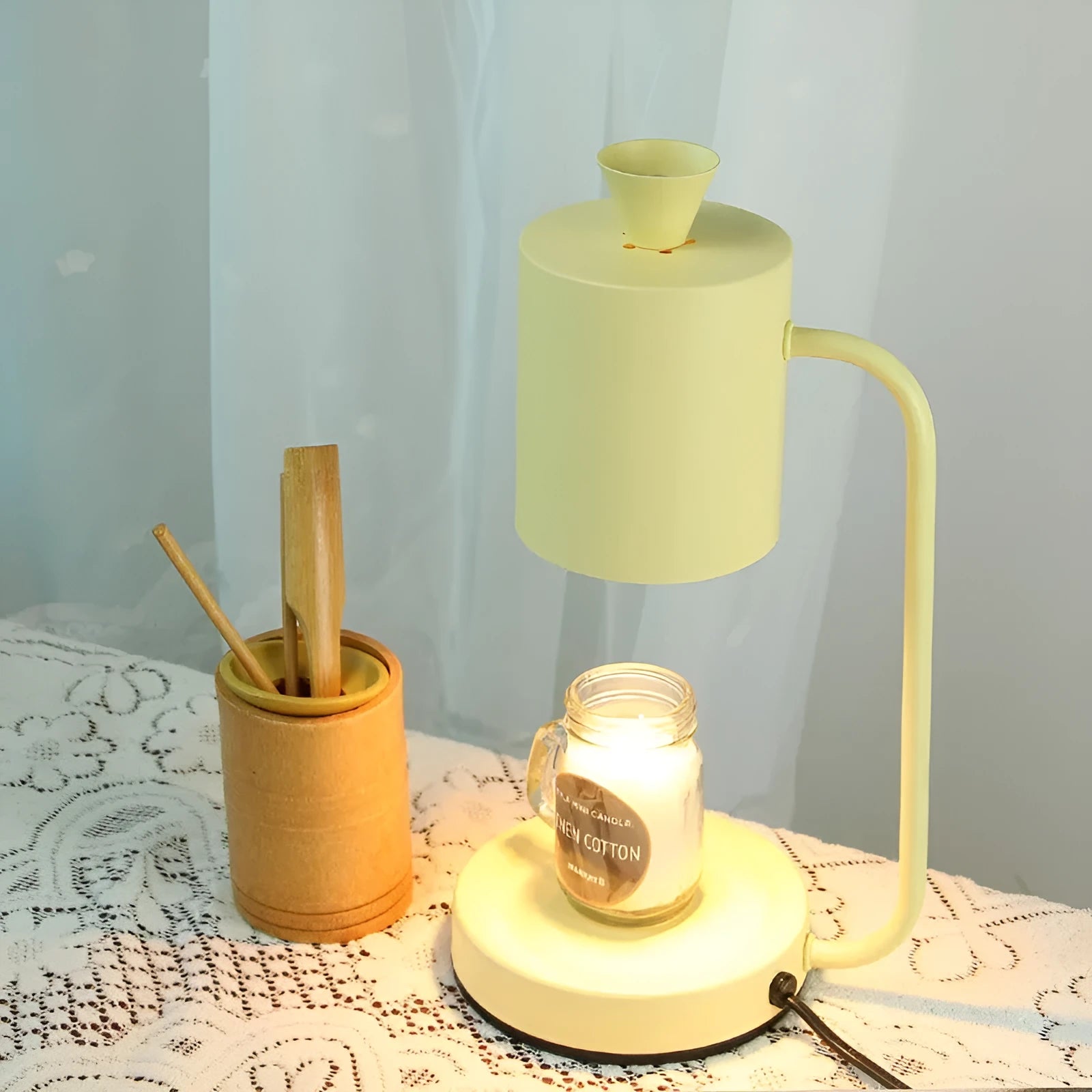 White European metal aromatherapy lamp with dimmer switch and wax melting dish