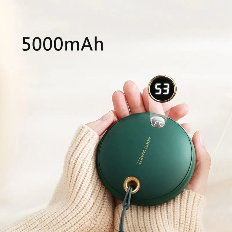 Green hand warmer power bank with digital display showing battery percentage, dimensions 89.5mm