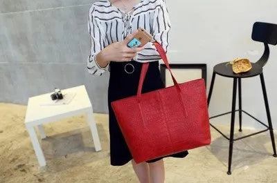 Simple European style shoulder bag handbag for women in black or grey