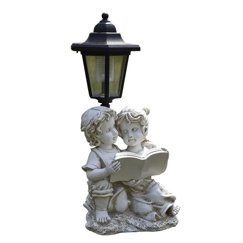 Solar garden lamp with resin figurine in American country style design
