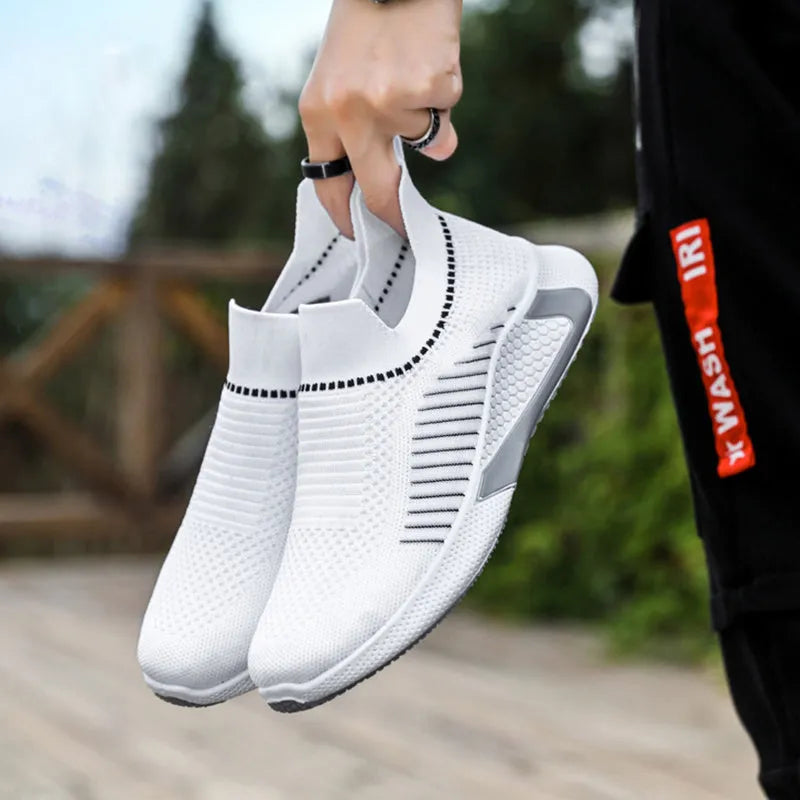 Men's striped mesh slip-on sneakers with flyknit upper and lace closure