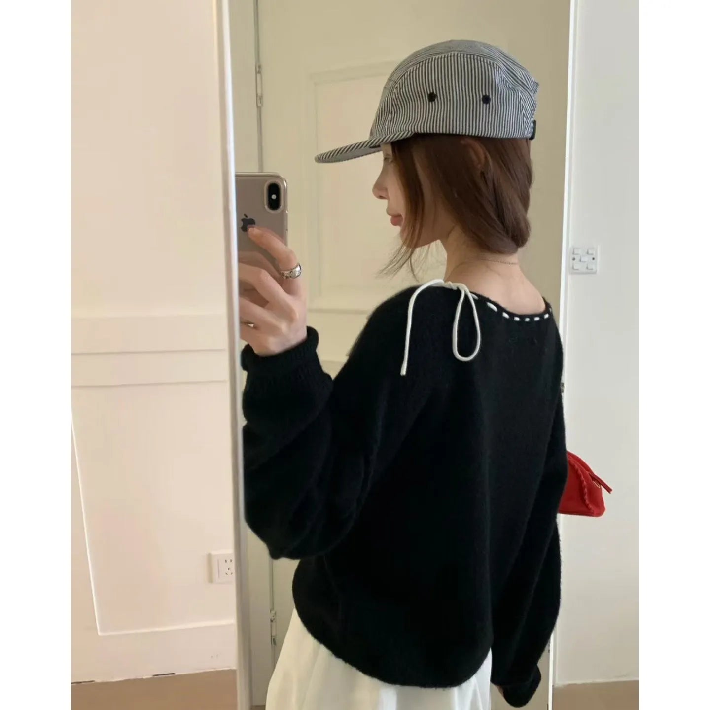 Women's grey loose-fitting knitwear pullover made from regenerated cellulose fibre