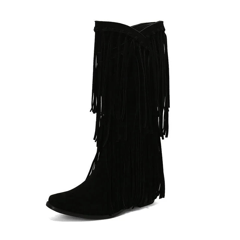 Women's suede knee-high boots with tassel detail and chunky heel in beige colour