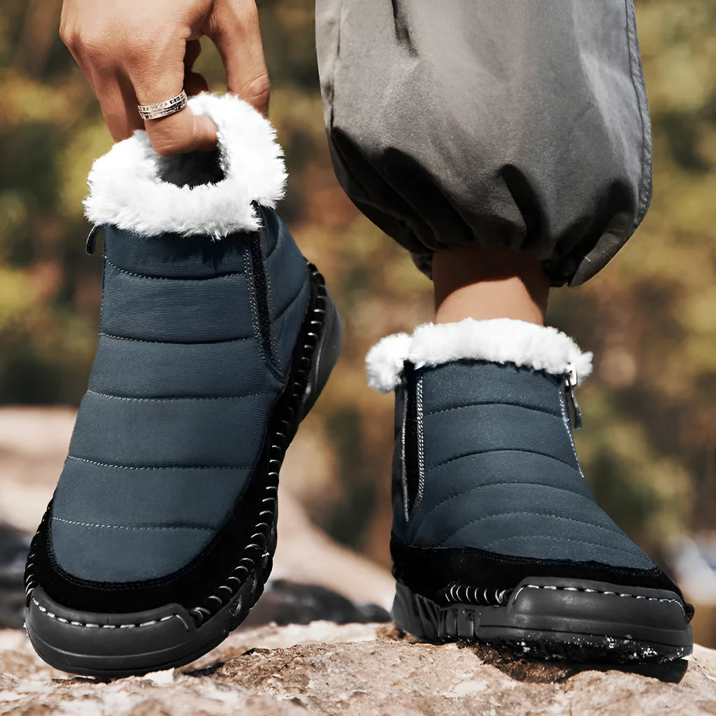 Men's plus size snow boots in black colour with round toe and non-slip rubber sole