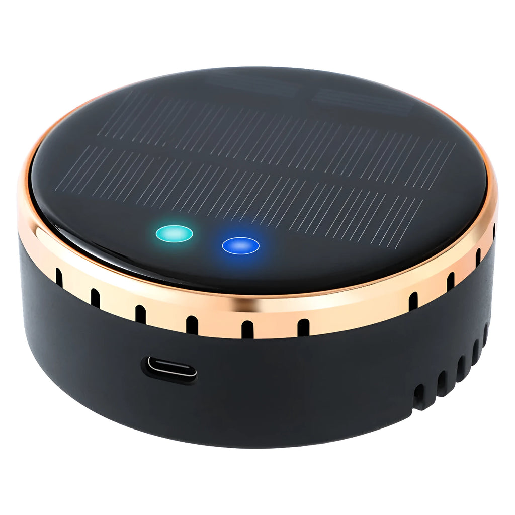 Car mounted solar air humidifier installed in vehicle air conditioning vent