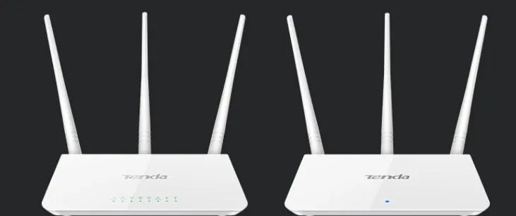 White dual-band wireless router providing 2.4GHz and 5GHz Wi-Fi coverage