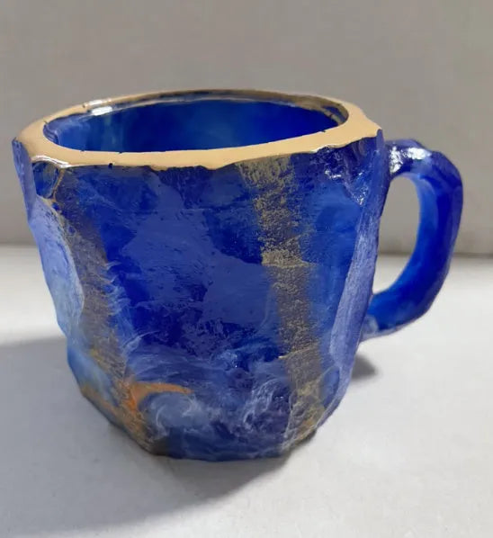 400ml resin coffee mug with mineral crystal design and handle in multiple colour options