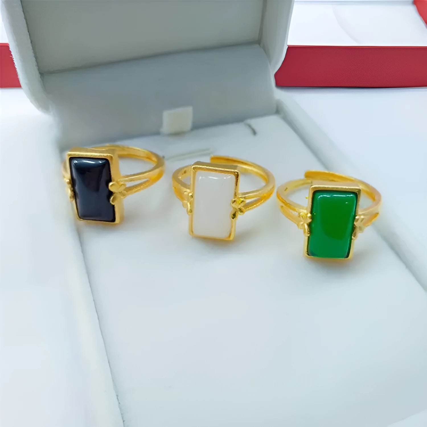 Adjustable brass ring with gold plating and gemstone inlay in national style design