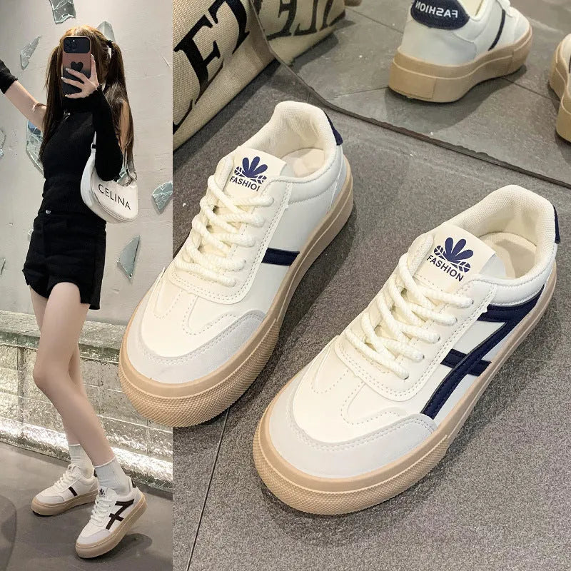 Low top casual board shoes in blue or brown with artificial PU upper and rubber sole