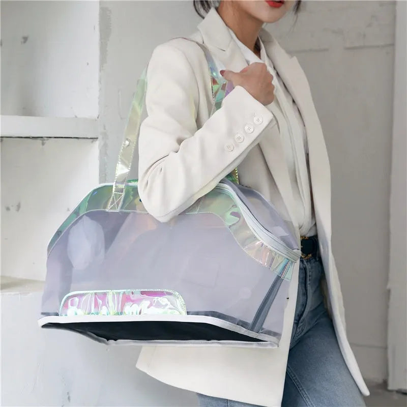 MOORPET leather cat carrier bag in a solid colour with medium-hardness sides.